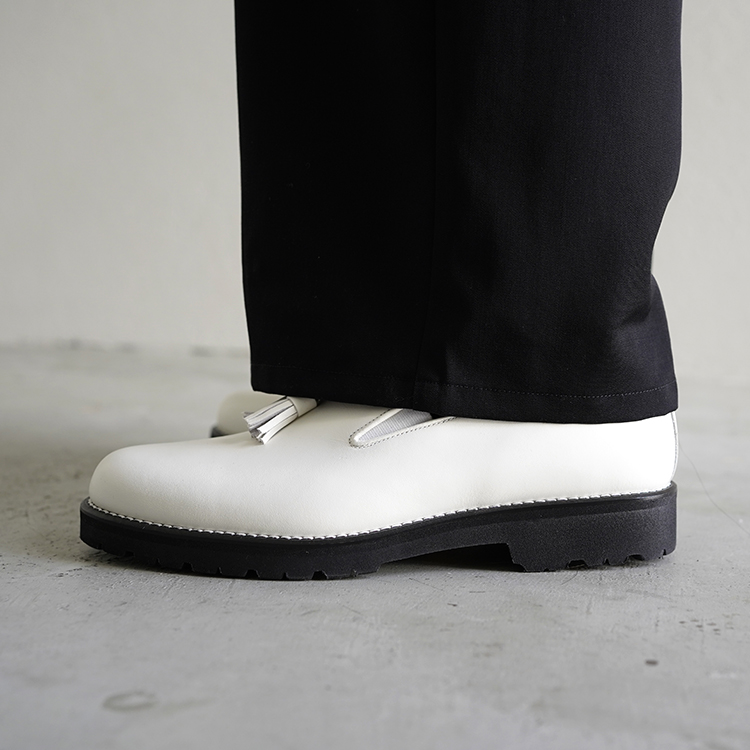 TUSSEL COCK SHOES / WHITE | Tomo & Co(トモ&シーオー) | SHOES 