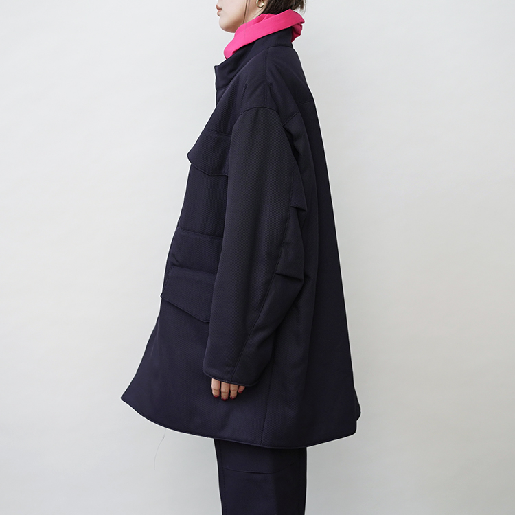 DROPPED SHOULDER PUFFER WITH STAND COLLAR IN WOOL KERSEY / INK 