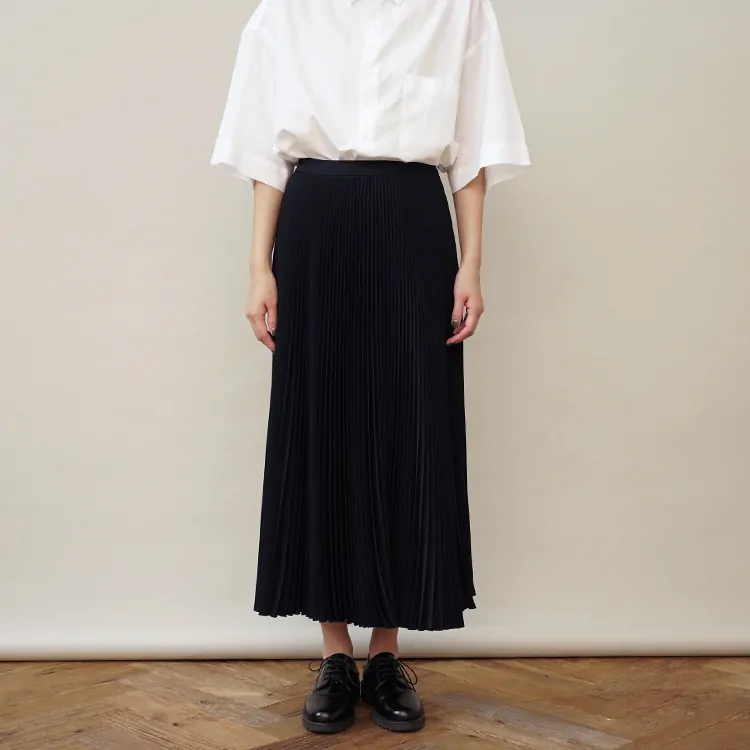 Graphpaper (WOMEN) / Satin Pleats Skirt / NAVY