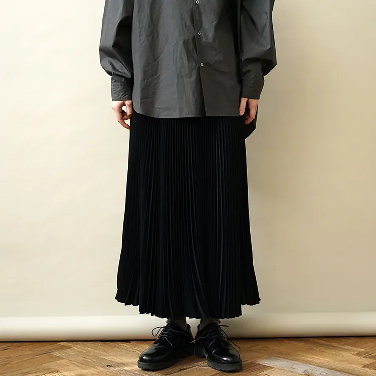 Graphpaper (WOMEN) / Satin Pleats Skirt / BLACK