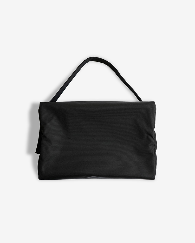 SU / Vibram Bonding Box Bag / BLACK