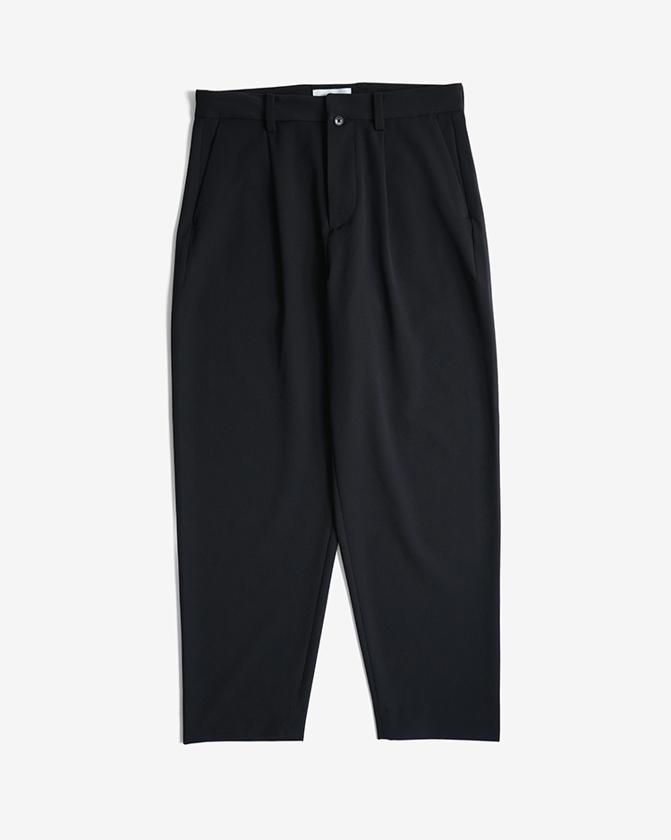 YAECA (MEN) / TUCK TAPERED - 2WAY PANTS / NAVY