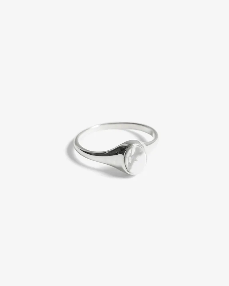 Garden of eden / SIGNET OVAL RING / HOWLITE (24AW028)