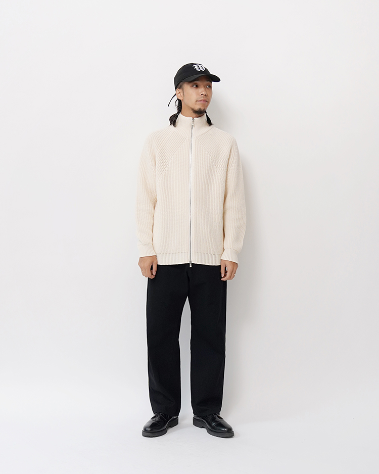 BATONER (MEN) / SIGNATURE DRIVER’S KNIT / IVORY