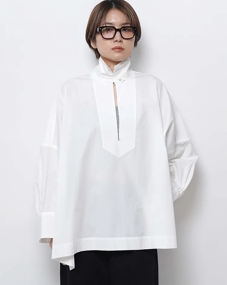 YLÈVE (WOMEN) / BOURRIENNE avec YLÈVE / COTTON TYPEWRITER PONCHO SH / MA / WHITE