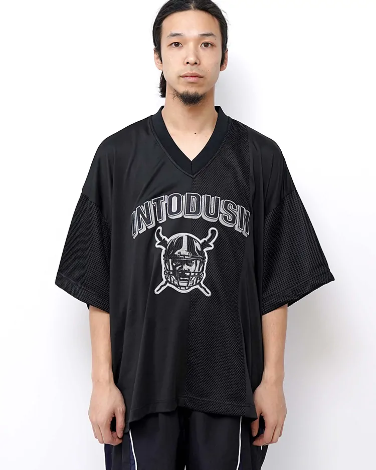 INTODUSK / SS V NECK MESH TEE / BLACK