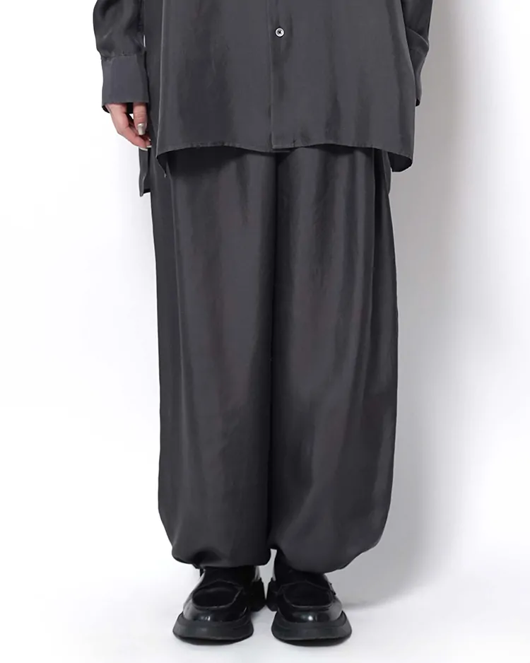 ATON (WOMEN) / TRAVEL SILK TWILL WIDE PANTS / SUMI