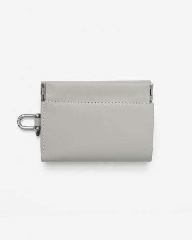  / DERRICK - SHACKLE TRIFOLD WALLET / DOVE GRAY