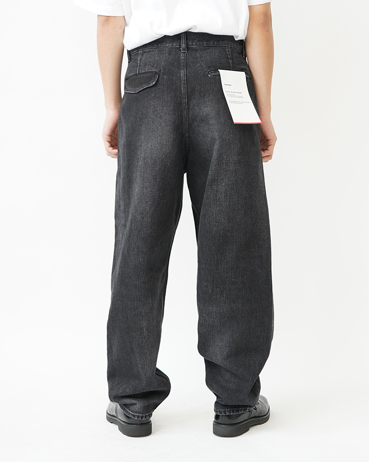 PIYUKIページ Selvage Denim Two Tuck Tapered Pants / BLACK DARK FADE
