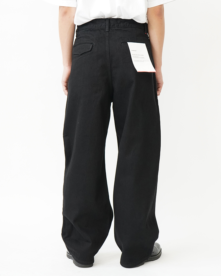 Selvage Denim Two Tuck Pants / BLACK WASHED | Graphpaper