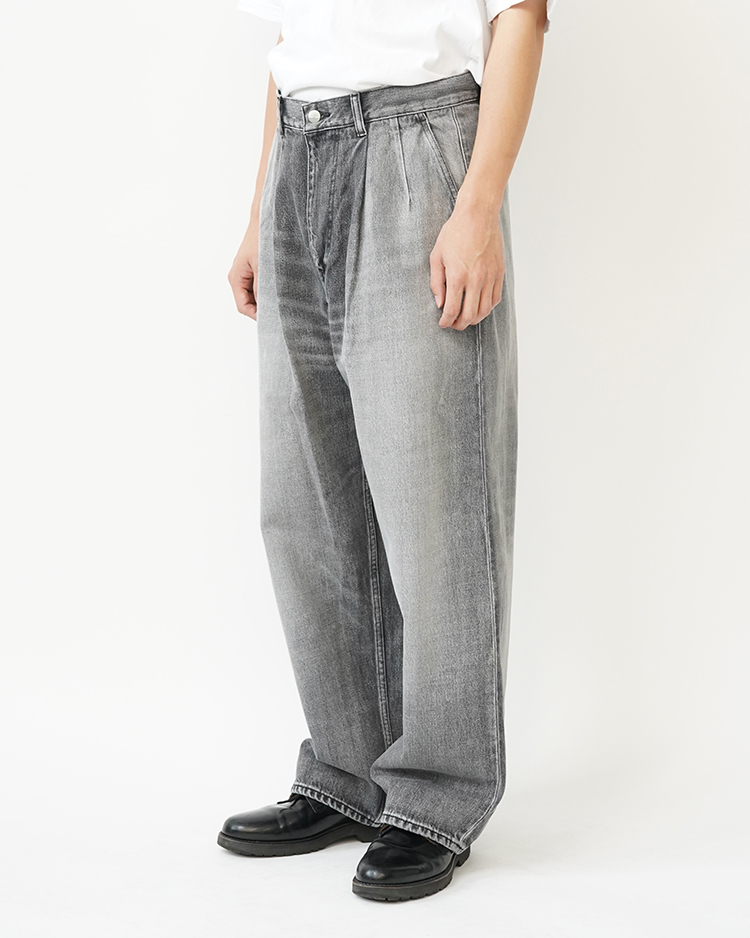 島ページ!!! Selvage Denim Two Tuck Pants / BLACK LIGHT FADE | Graphpaper