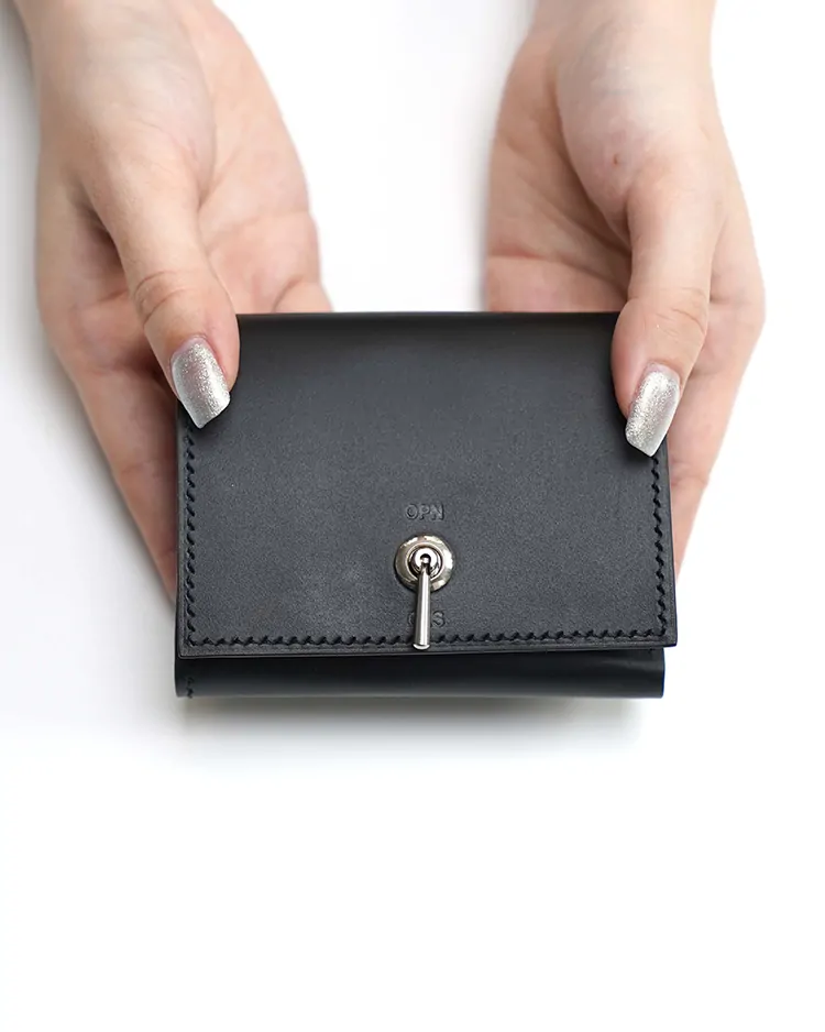 ED ROBERT JUDSON / ALT - SWITCH TRIFOLD WALLET / BLACK (MICRO GRAIN)