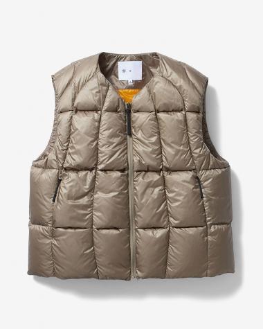  / Three-Dimensional Down Light Vest / DUNE (D)