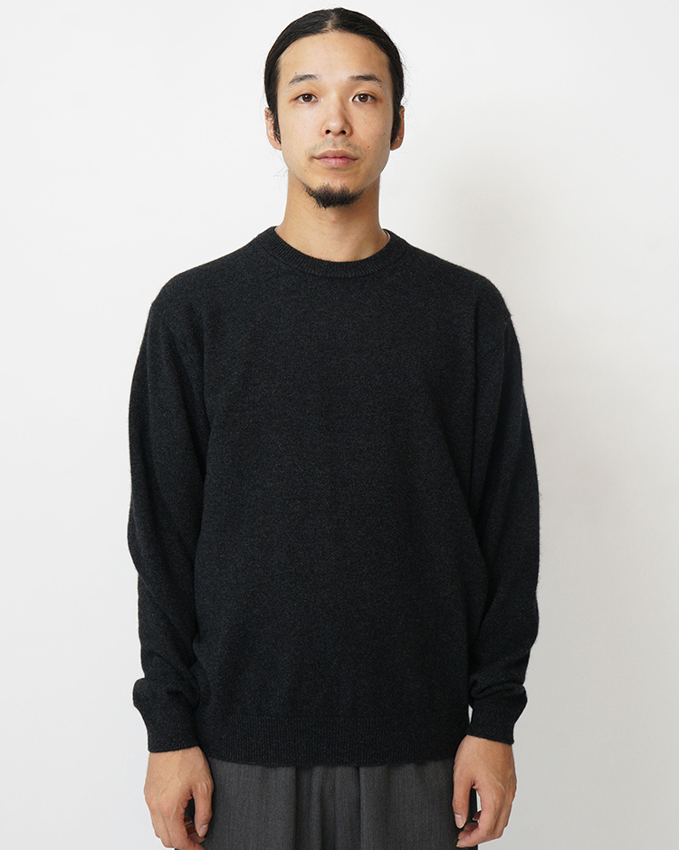 BATONER (MEN) / INNOCENT CASHMERE CREW NECK / MELANGE BLACK