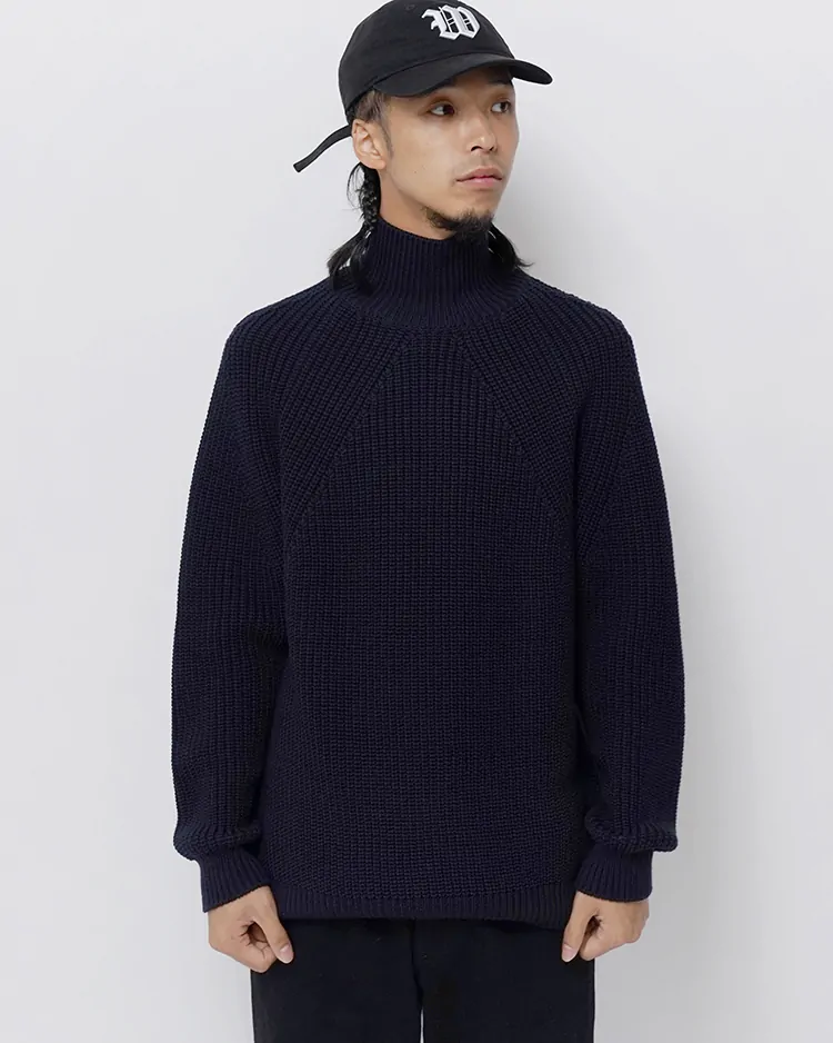 BATONER (MEN) / SIGNATURE TURTLE NECK / NAVY