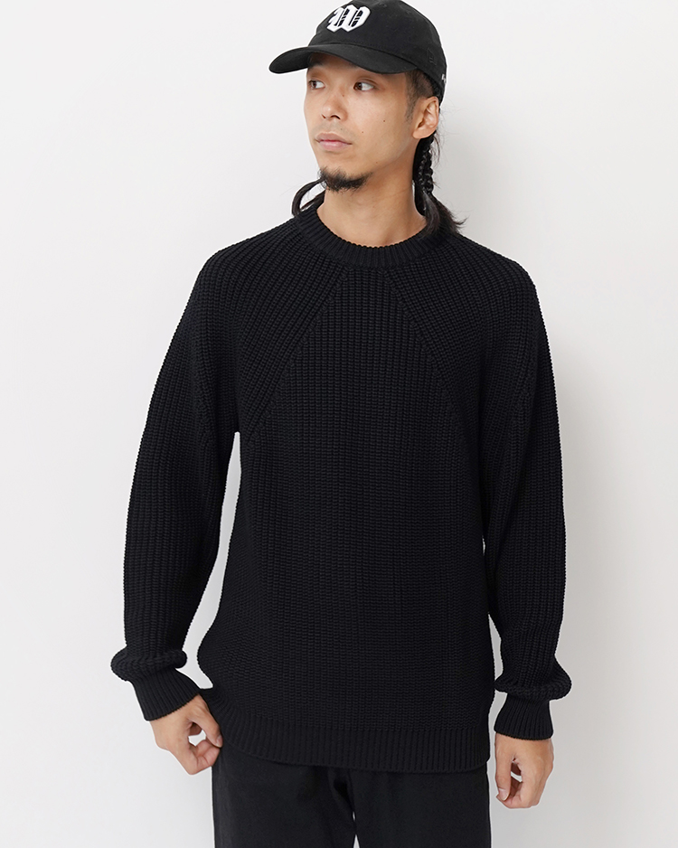 BATONER (MEN) / SIGNATURE CREW NECK / BLACK
