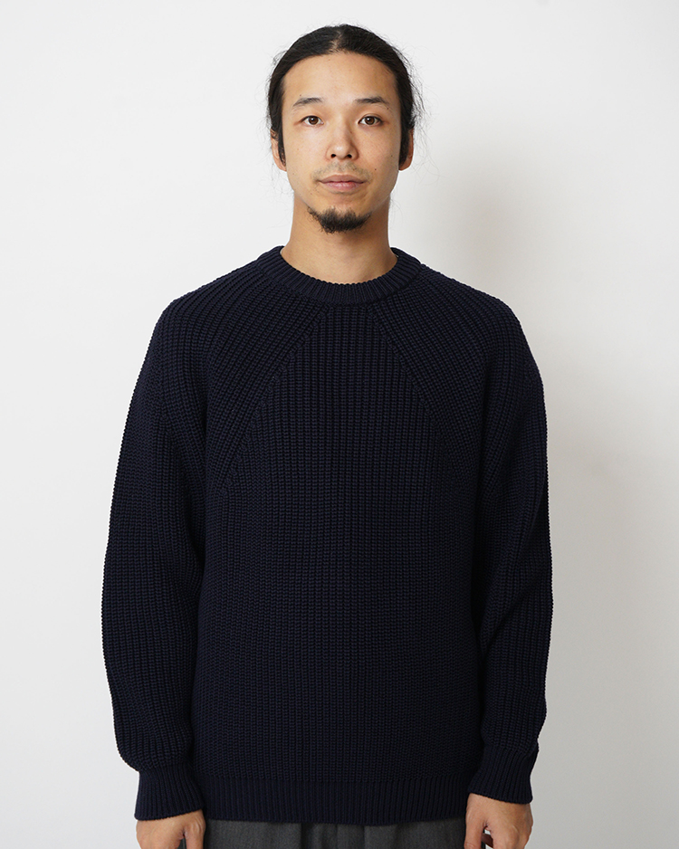 BATONER (MEN) / SIGNATURE CREW NECK / NAVY