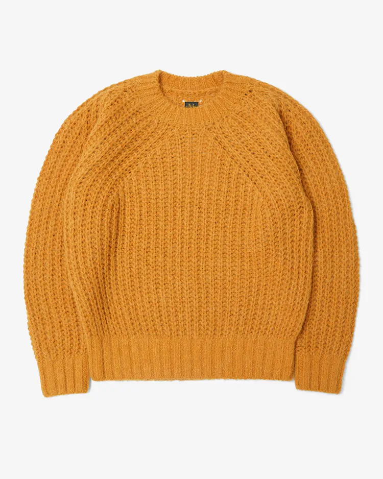 BATONER (WOMEN) / CHUNKY FLUFFY SIGNATURE CREW NECK / CAMEL YELLOW