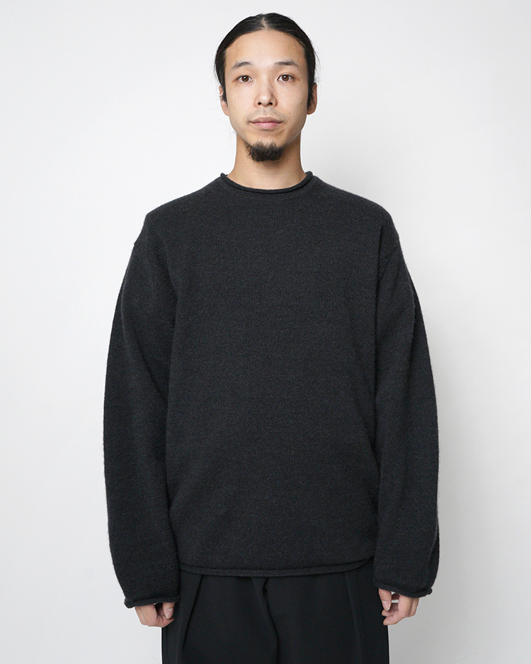 BATONER (MEN) / BLUEFACE ROLL NECK / BLACK