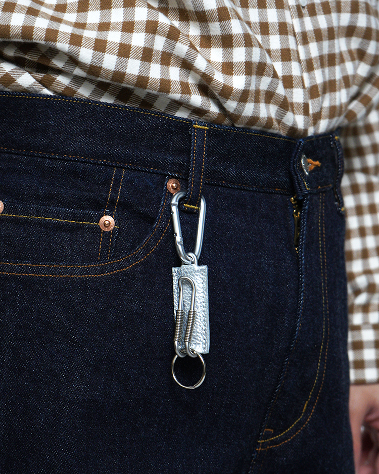 ED ROBERT JUDSON / CLIX - SPRING CLIP KEY HOLDER - PEBBLE GRAIN / SILVER