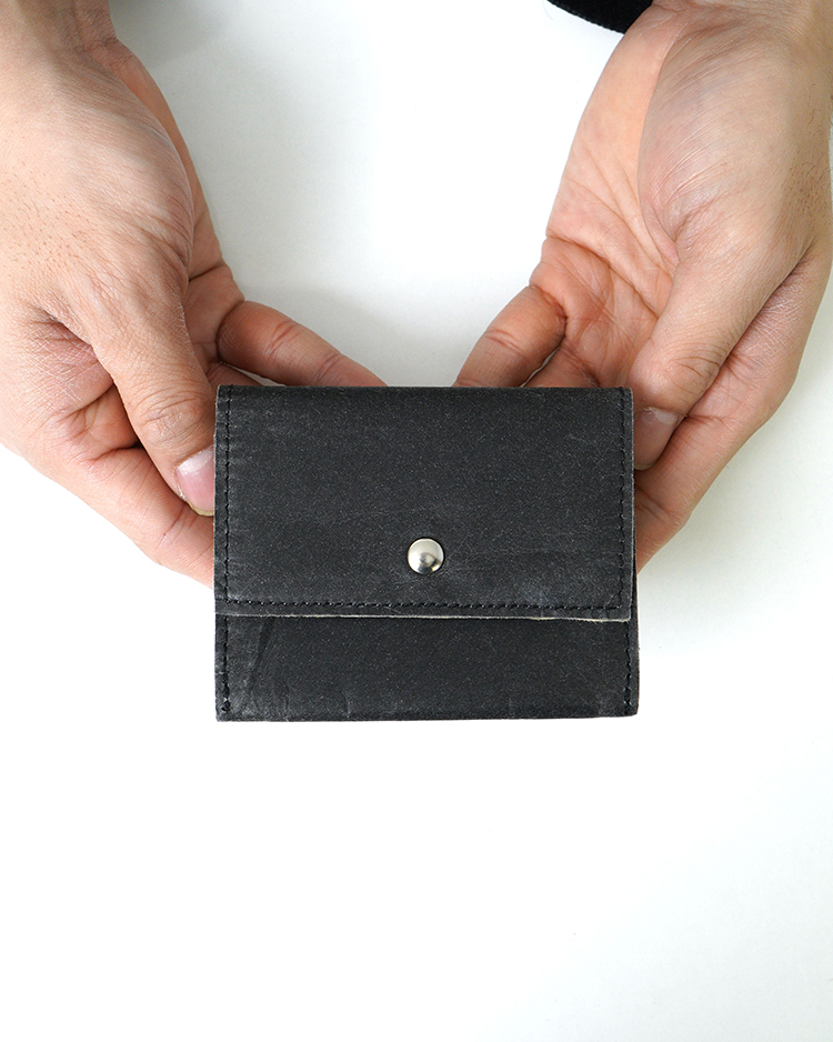 beta post / cardboard tri ford wallet