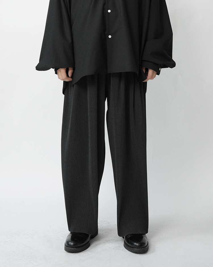 Sillage / circular pants pleats / ANTHRACITE