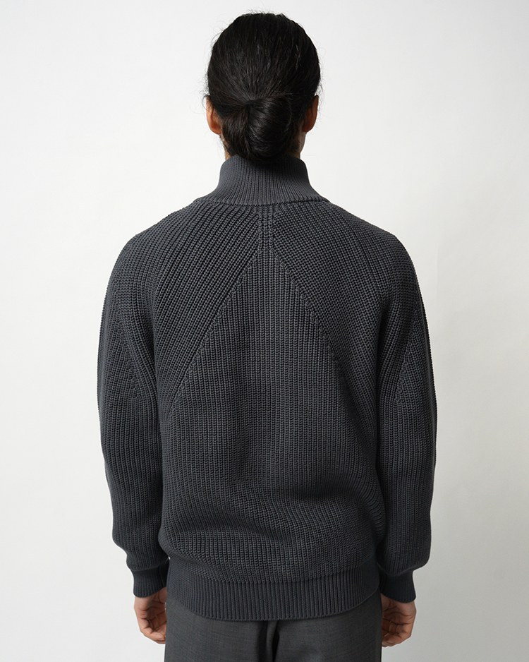 BATONER (MEN) / SIGNATURE DRIVES KNIT / CHARCOAL