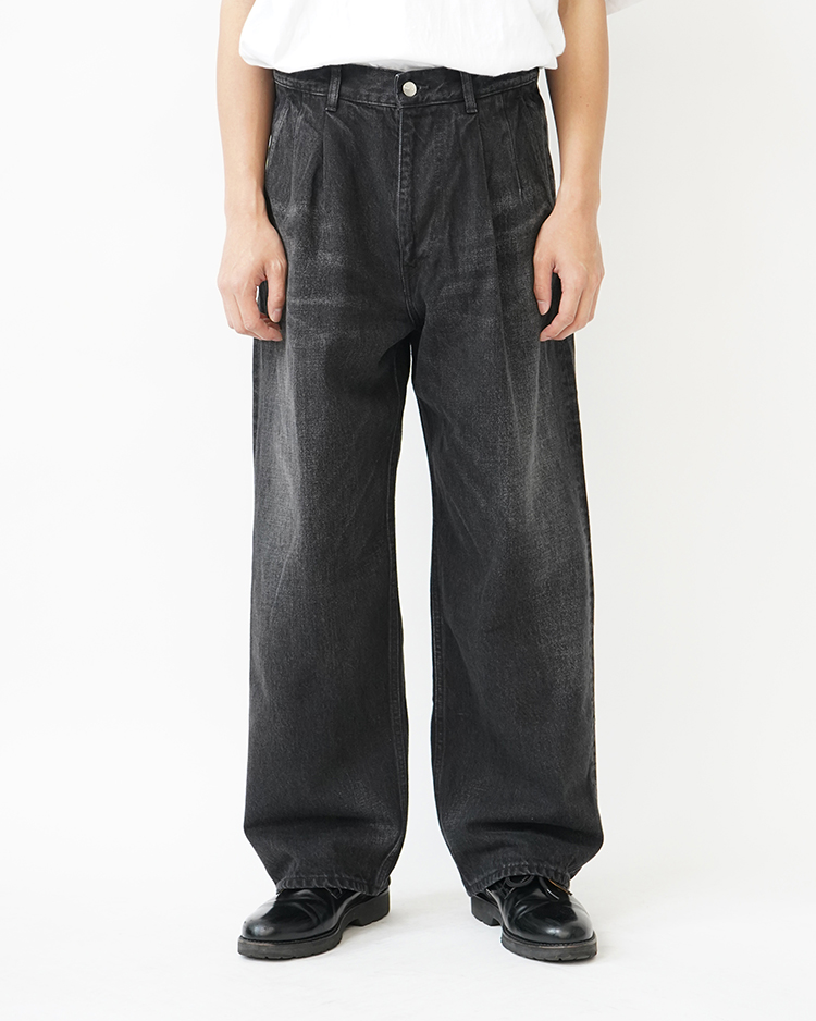 Graphpaper (MEN) / Selvage Denim Two Tuck Pants / BLACK DARK FADE