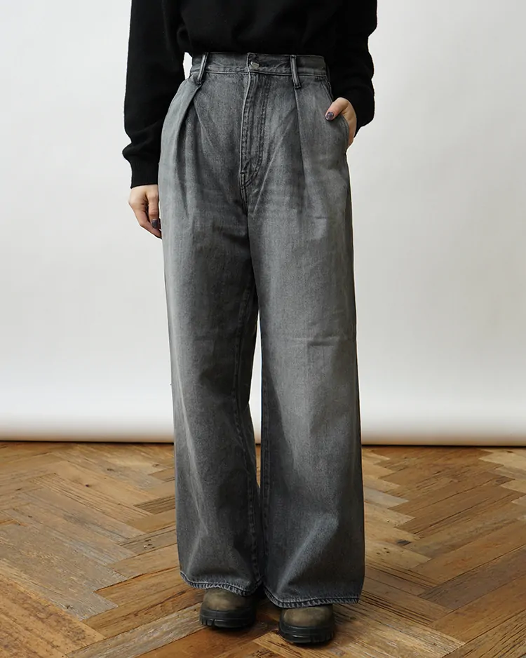 Graphpaper (WOMEN) / Selvage Denim Two Tuck Wide Pants / BLACK LIGHT FADE