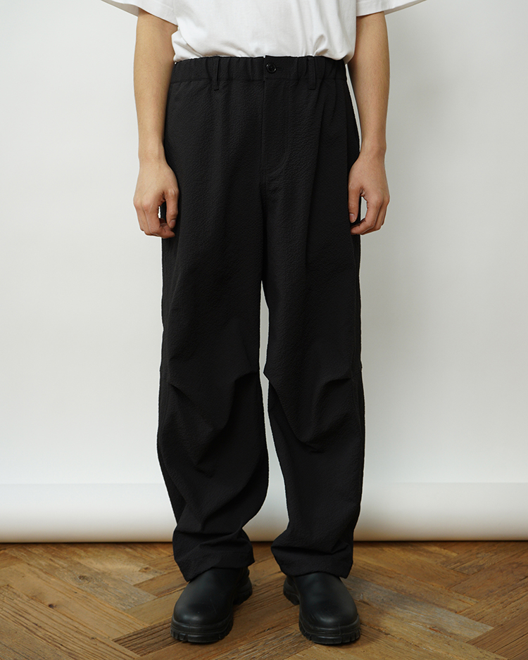 NTN / 3D KNEE TUCK DRAWSTRING TROUSERS / BLACK