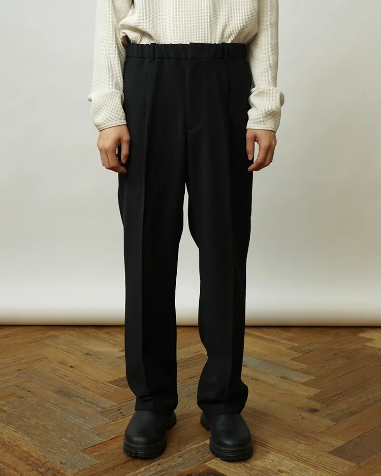 Goldwin / One Tuck Straight Pants / BLACK (BK)