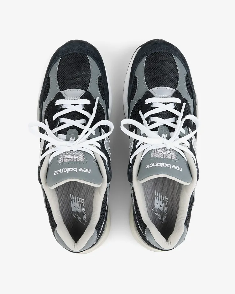 NEW BALANCE / U992BK / BLACK