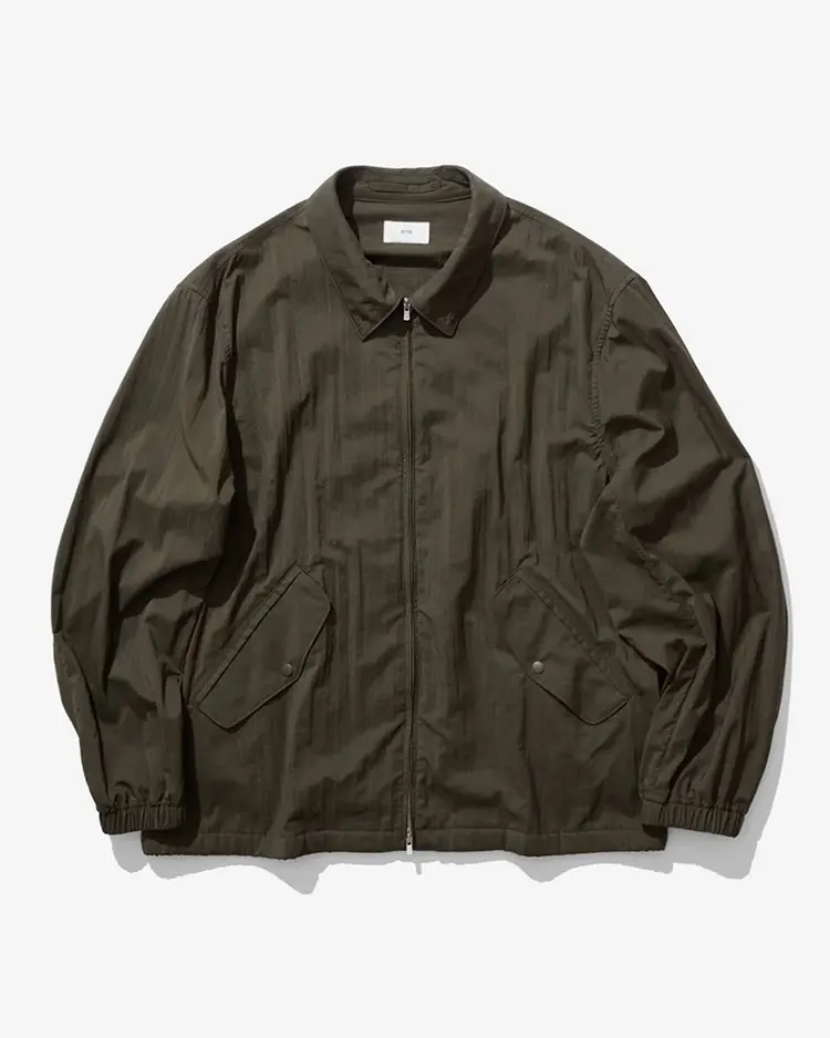 ATON (MEN) / MAT AIRLY NYLON FLIGHT JACKET / KHAKI