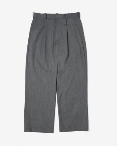  / HIGH COUNT GABARDINE ONE-TUCK STRAIGHT SLACKS / DARK GRAY