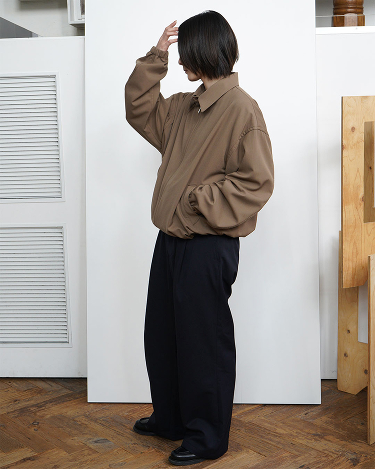 Dice&Dice / HIGH COUNT GABARDINE ONE-TUCK STRAIGHT SLACKS / DARK NAVY