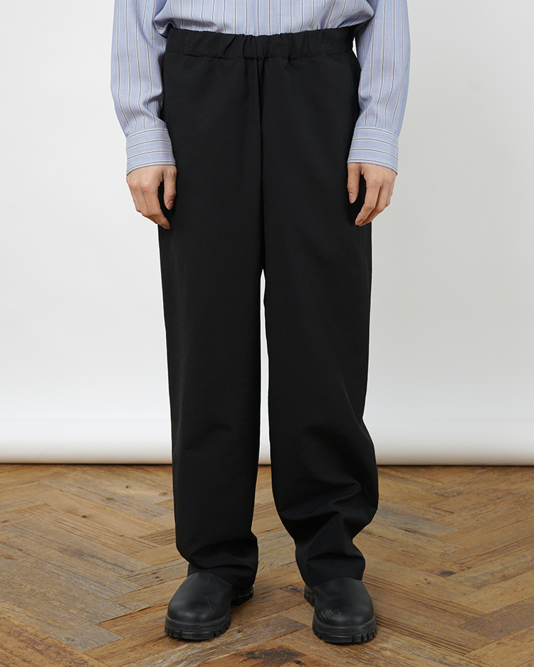 OVERCOAT / Drawstring Trouser in Silk / BLACK