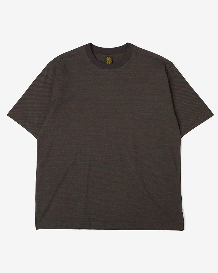 BATONER (MEN) / HIGH TWIST COTTON BORDER T-SHIRT / BLACK × BROWN