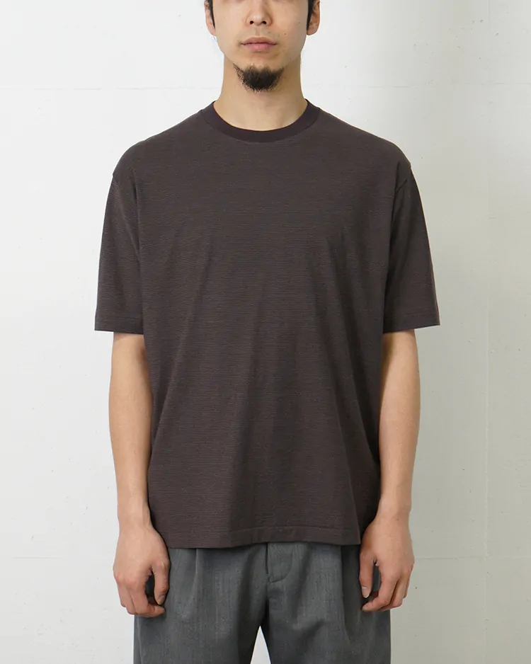 BATONER (MEN) / HIGH TWIST COTTON BORDER T-SHIRT / BLACK × BROWN