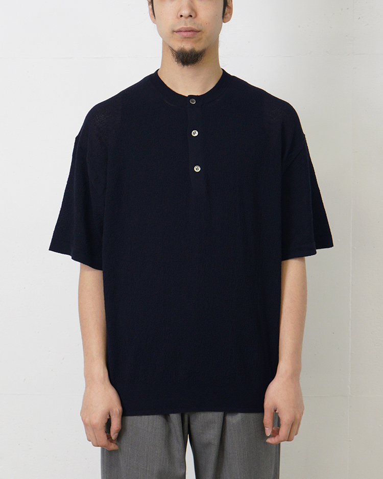 BATONER (MEN) / AMUNDSEN HENLEY NECK SHORT SLEEVE/ NAVY