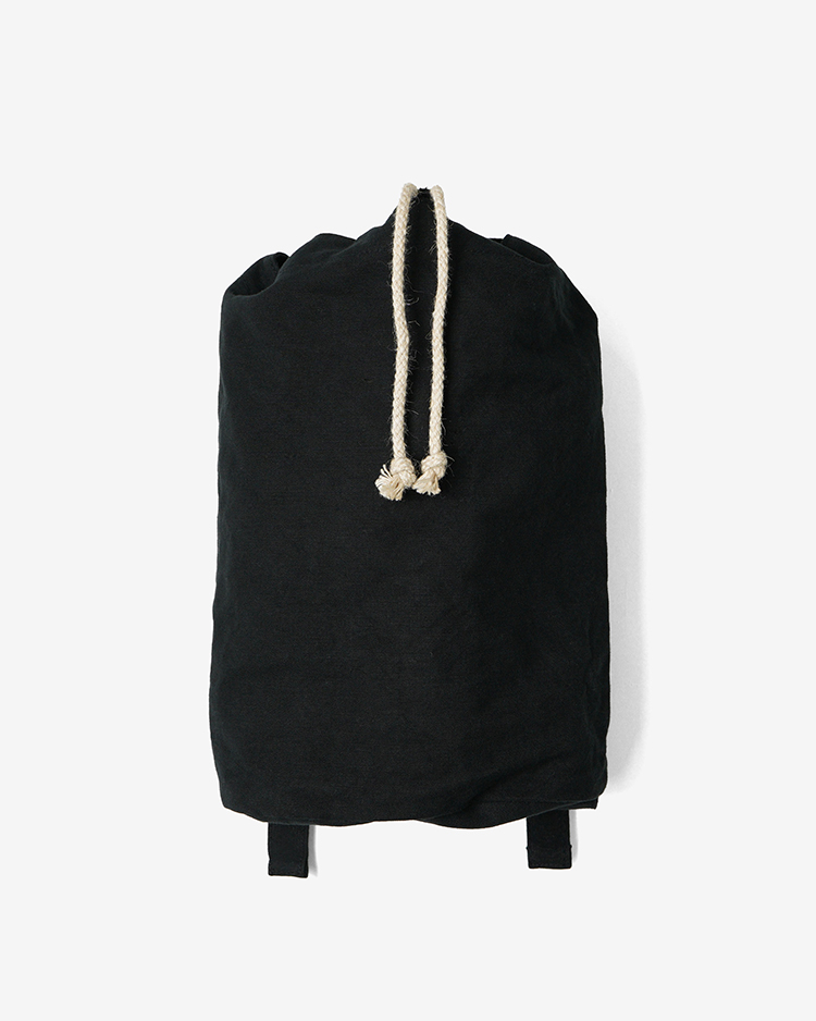 YAECA (WOMEN) / Drawstring Backpack / KUSAKI BLACK