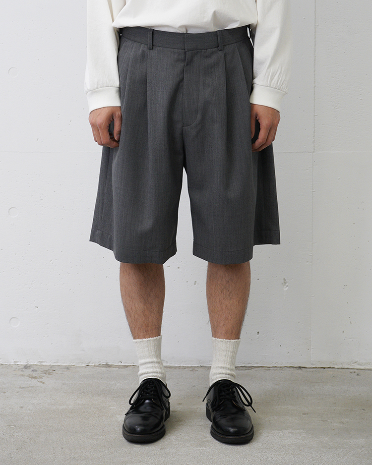 Dice&Dice / HIGH COUNT GABARDINE TWO-TUCK  SHORTS  / DARK GRAY
