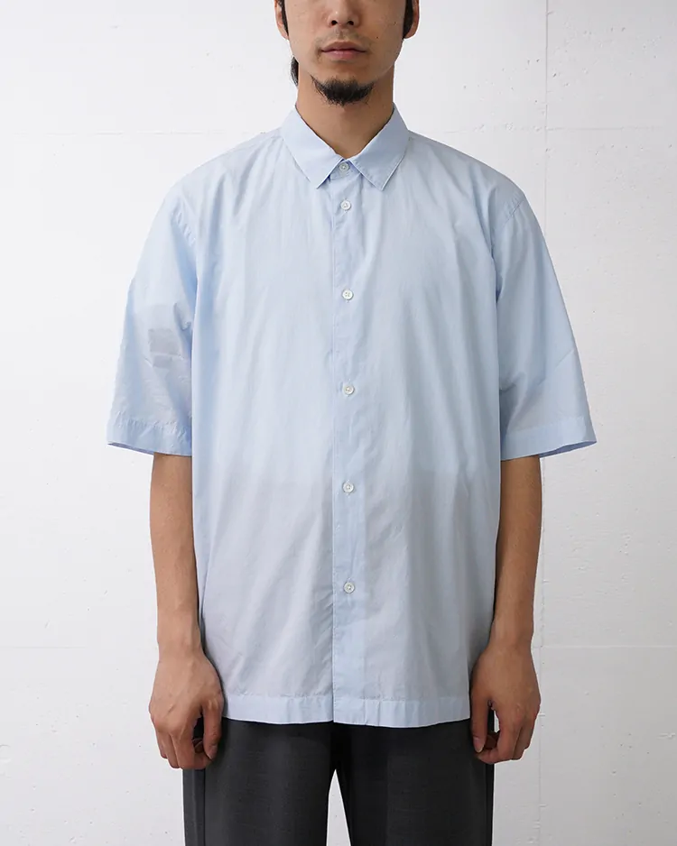 ATON (MEN) / SHRINK COTTON LAWN OVERSIZED HALF SLEEVE SHIRT / SAX