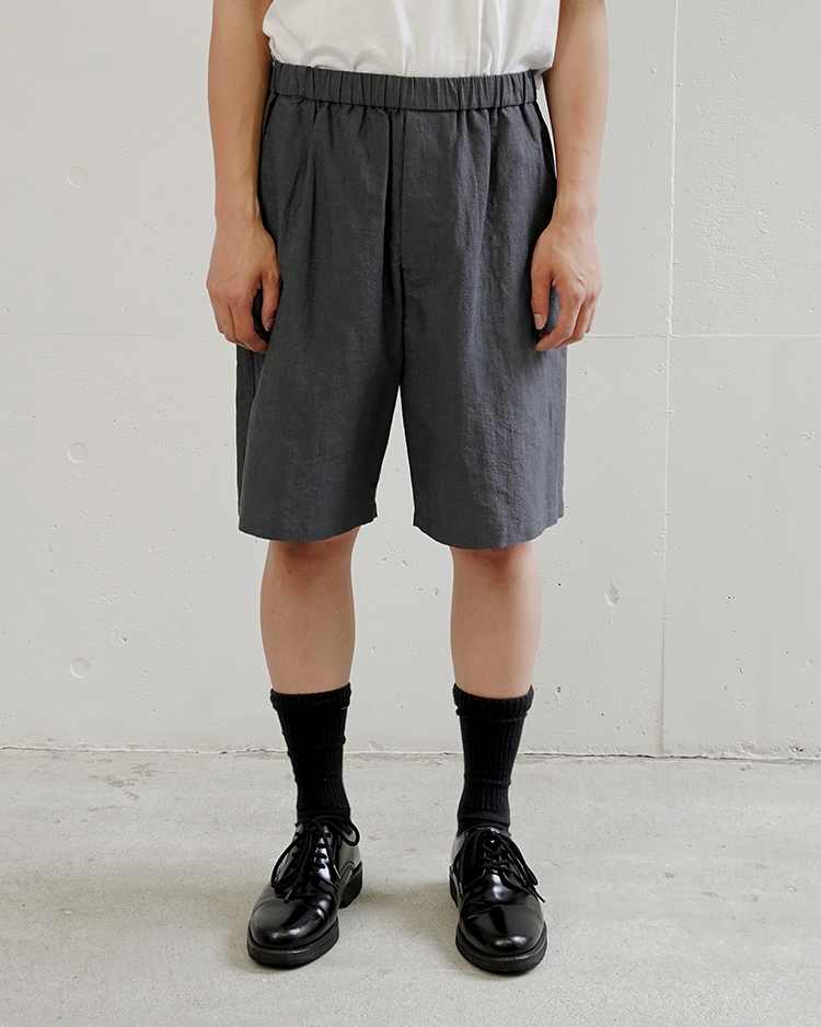 Graphpaper (MEN) / Cotton Linen Seersucker Track Shorts / GREY