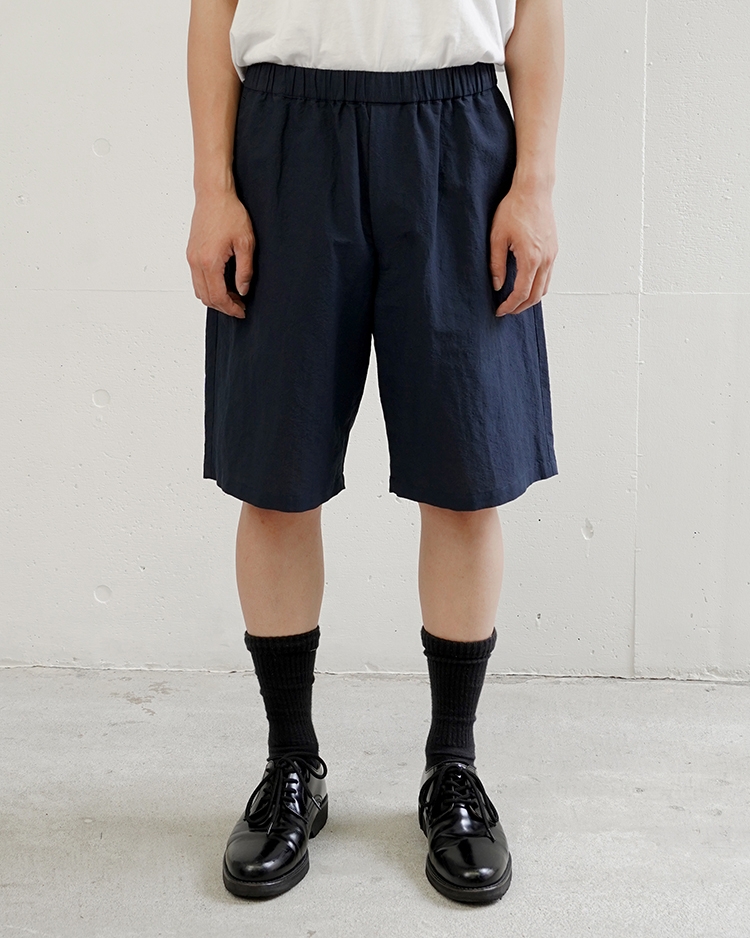 Graphpaper (MEN) / Cotton Linen Seersucker Track Shorts / NAVY