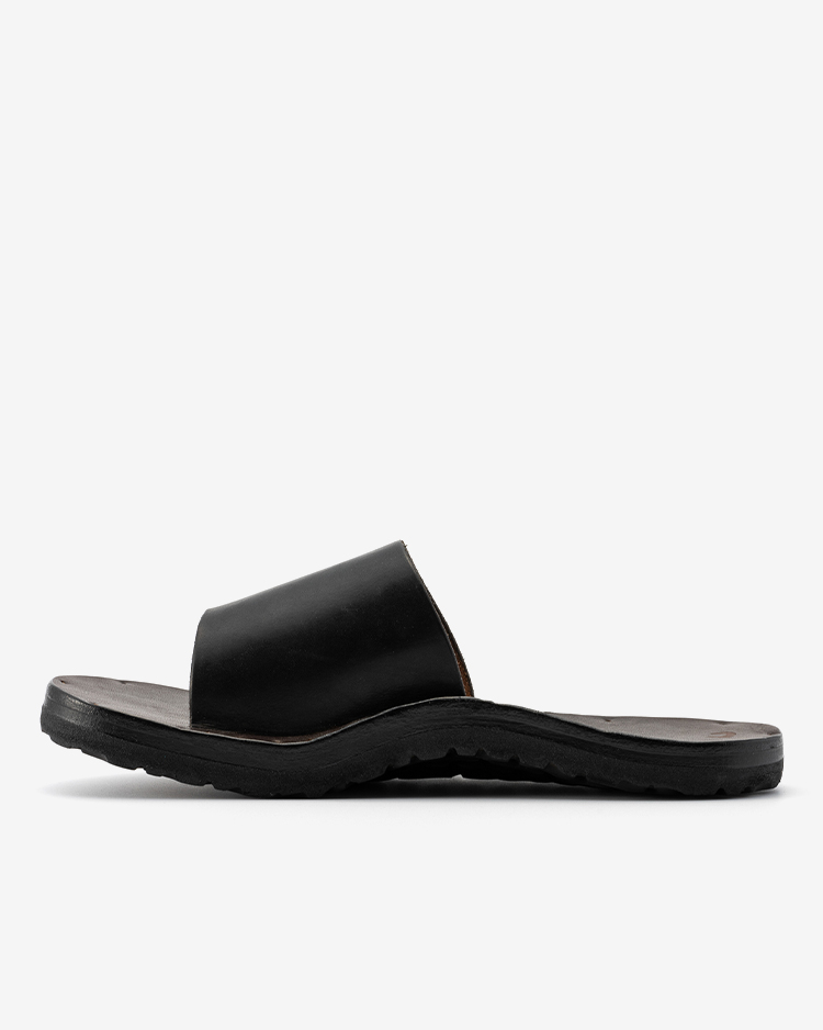 Jutta Neumann / SIMONE (MEN) / BLACK LATIGO