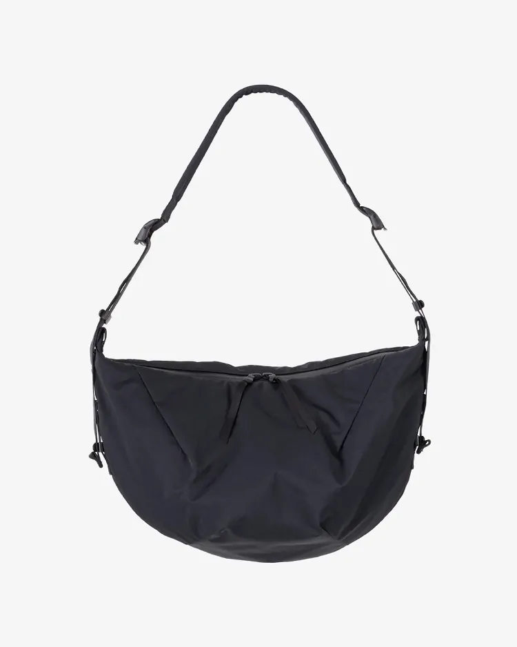 Graphpaper (MEN) / Blankof for GP Medium Crescent Bag / BLACK