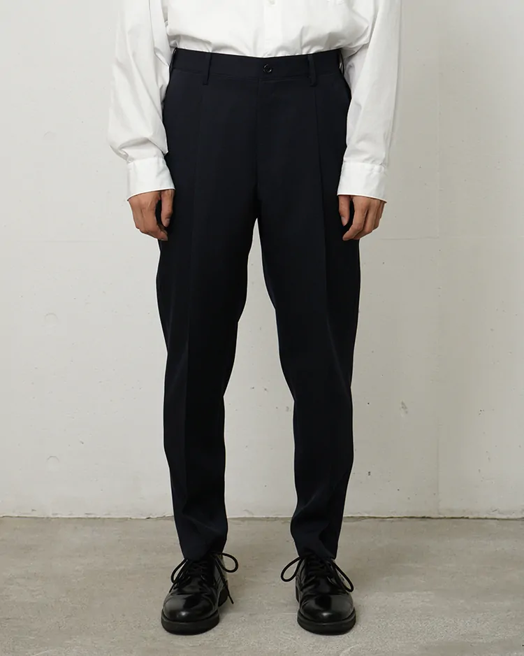 Graphpaper (MEN) / Scale Off Wool Tapered Trousers / NAVY