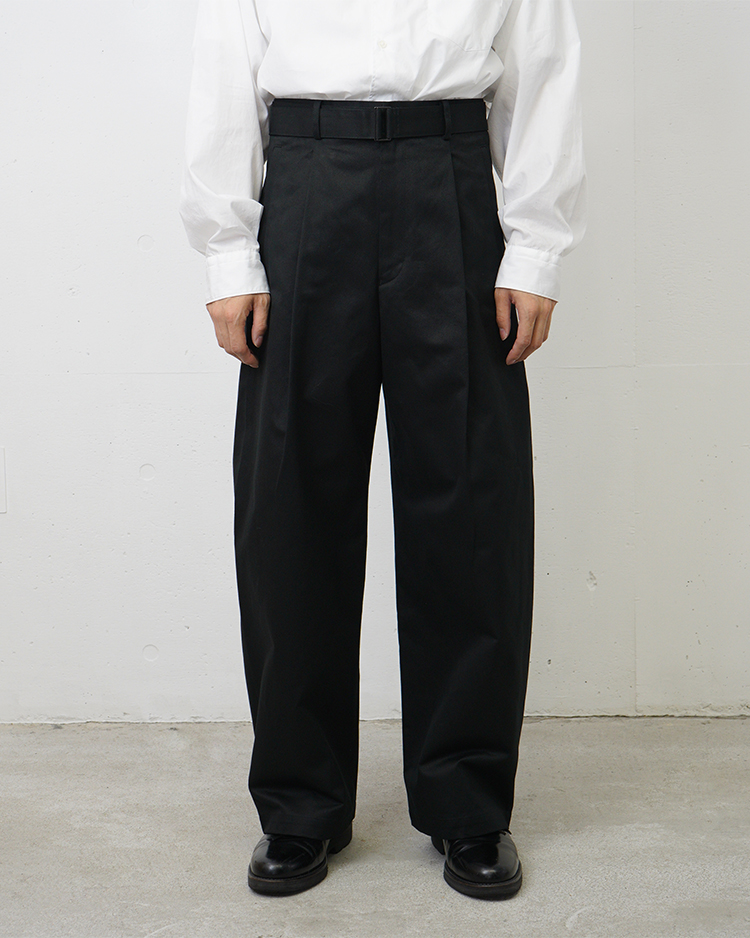 Graphpaper (MEN) / Dry Westpoint Barrel-Fit Belted Pants / BLACK