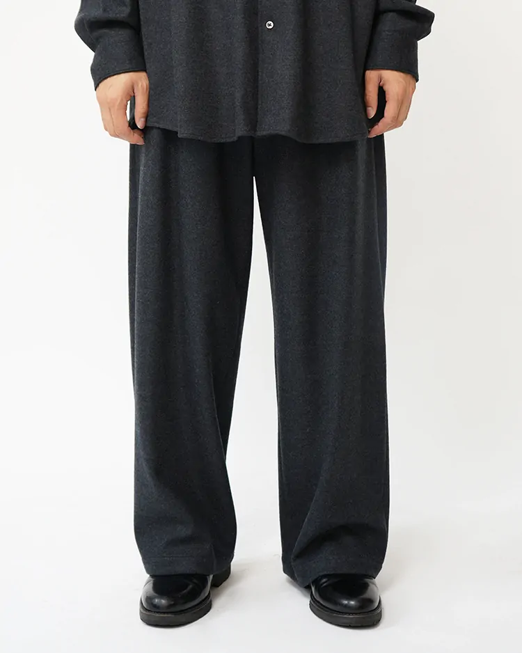 Graphpaper (MEN) / Wool Smooth Flannel Easy Wide Pants / GRAY