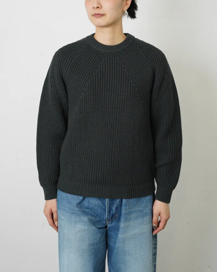 BATONER (WOMEN) / SIGNATURE CREW NECK / FOREST